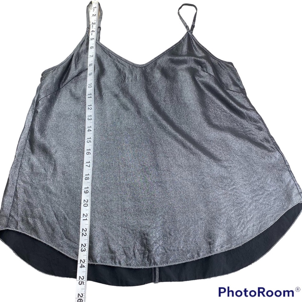 under \ Wilfred 100% Silk Gray V Neck Camisole w/ Adjustable Straps- size M - Picture 9 of 12